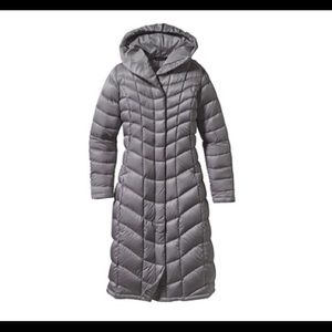 Patagonia Gray Hooded Puffer Coat